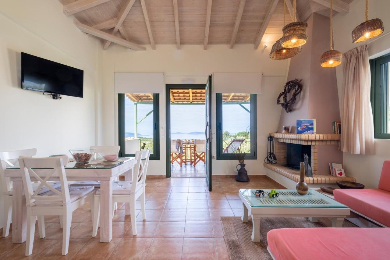Chamaloni Cottages Finikounta Eksteriør bilde