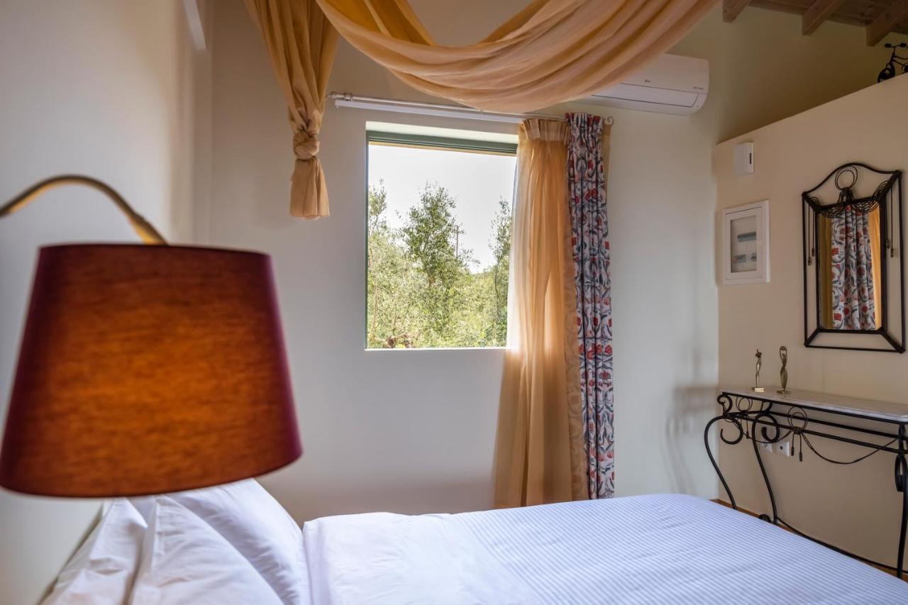 Chamaloni Cottages Finikounta Eksteriør bilde