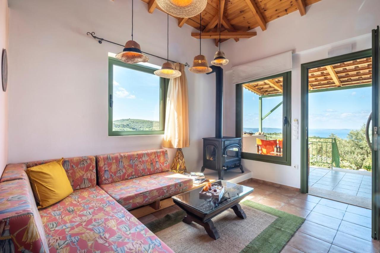 Chamaloni Cottages Finikounta Eksteriør bilde