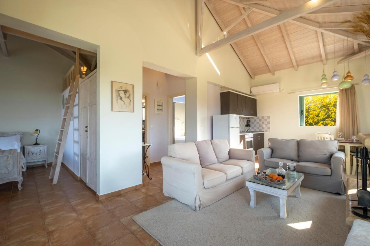 Chamaloni Cottages Finikounta Eksteriør bilde