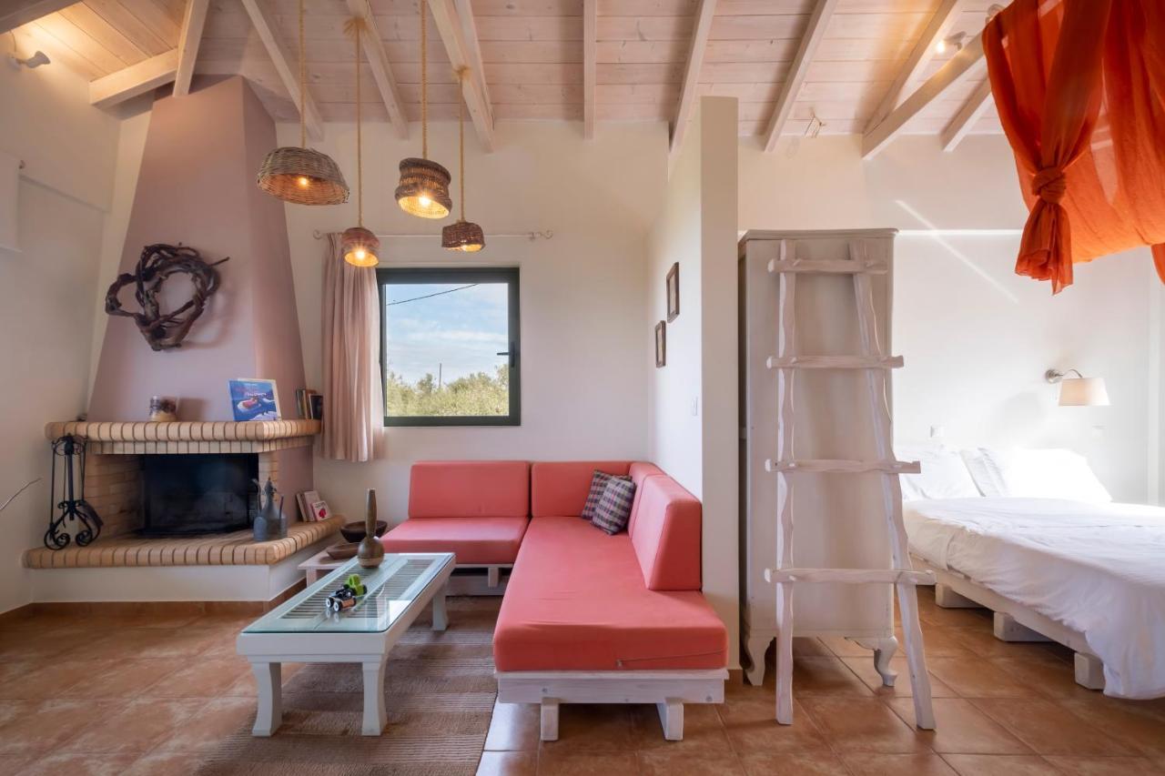 Chamaloni Cottages Finikounta Eksteriør bilde